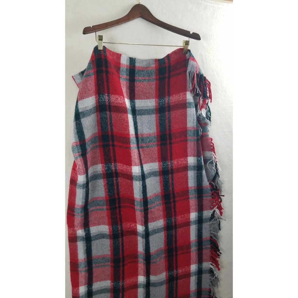 Troy Mills Leisure Blanket Red Plaid Fringe Throw Cozy Warm Vntg New Hampshire